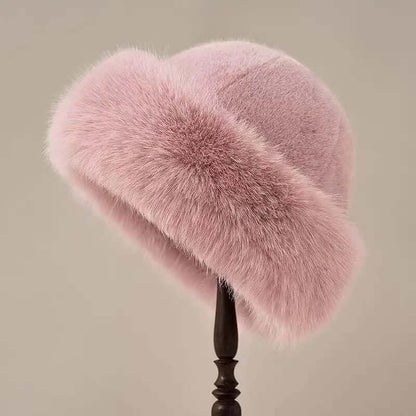 Élégant chapeau d'hiver en fourrure luxueuse pour femmes