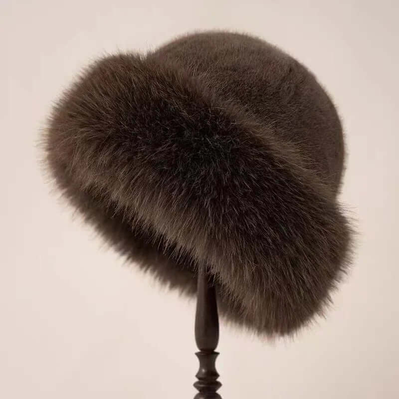 Élégant chapeau d'hiver en fourrure luxueuse pour femmes